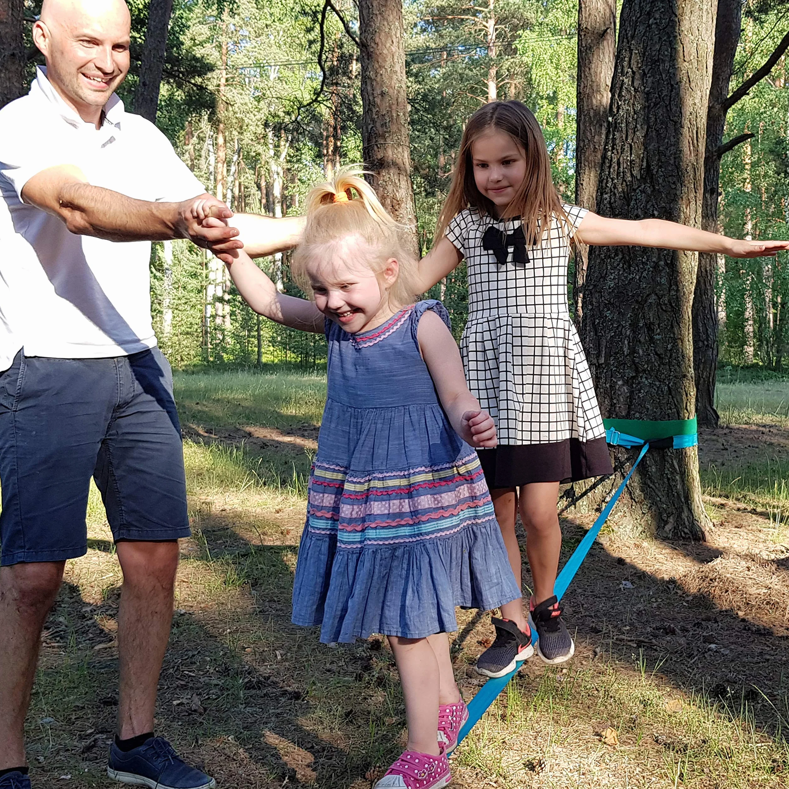 Slackline für Gleichgewichtstraining 50 'mit Hochleistungs-Industrieratsche, Baumschutzband und Tragetasche - Slack Lines für den Garten - Ninja Slackline Support -Geschenkset für Kinder (Türkis)