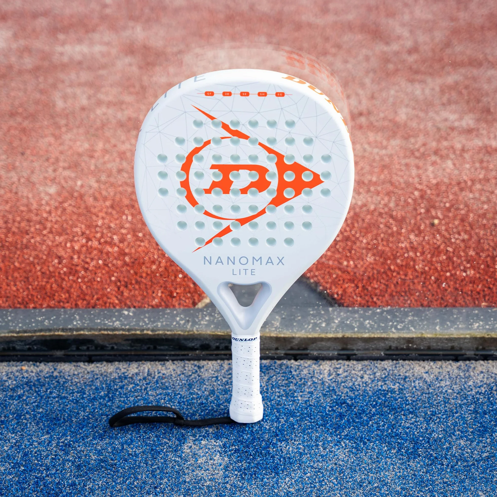 Dunlop Padel Bat Nanomax – Hybridform, Graphit-Rahmen, Medium-Balance