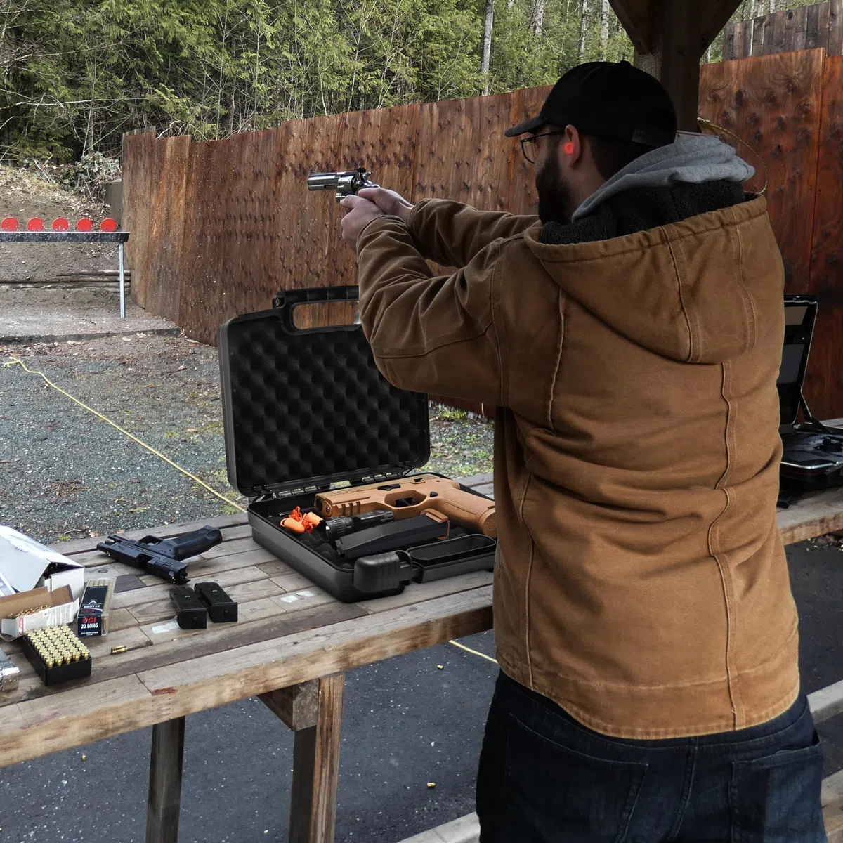 9mm Pistolenkoffer Waffenkoffer abschließbar TSA-zugelassener Schusswaffen-Reisekoffer mit 1 TSA-Schloss, Hartschale,Waffensafe für Handfeuerwaffe, Pistole, Revolver - Stoßfeste Waffenaufbewahrung