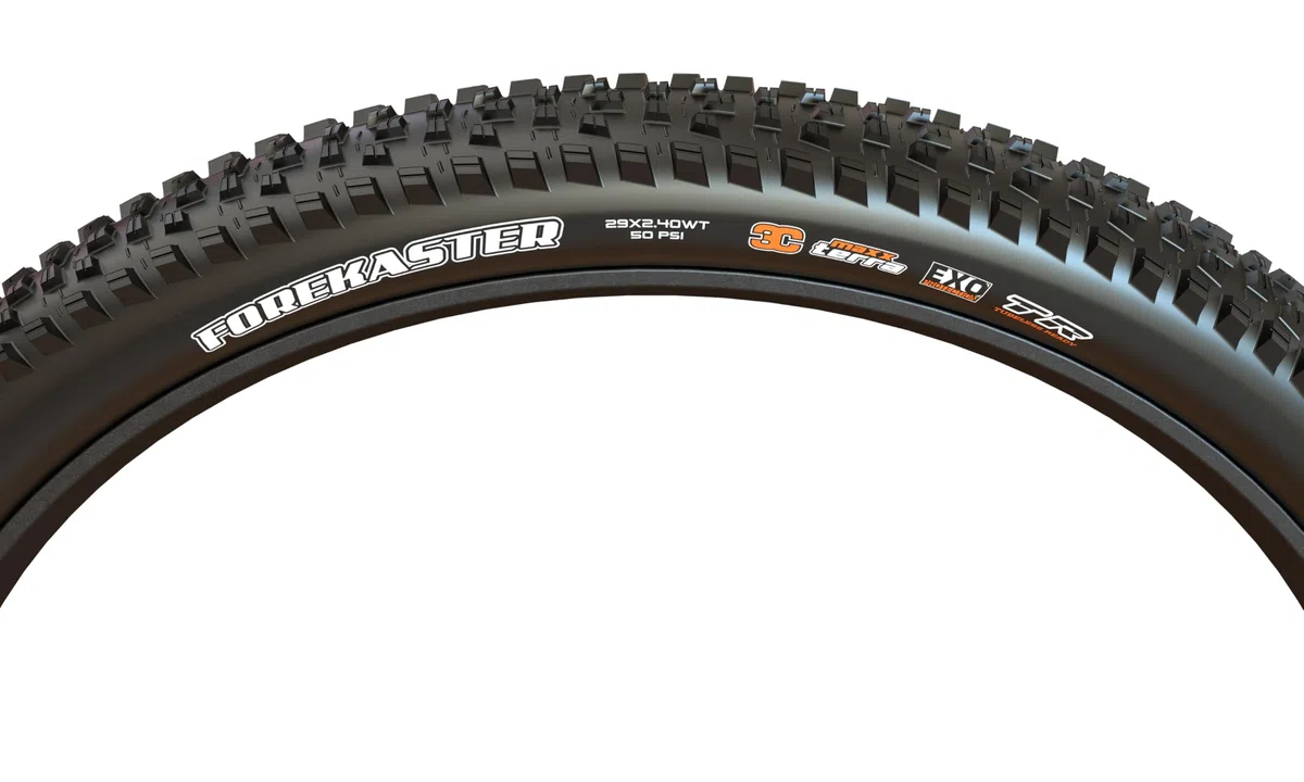 MAXXIS Pneu FOREKASTER - 29x2.40 - tr. Souple - 3C Terra/Exo + / Tubeless Ready