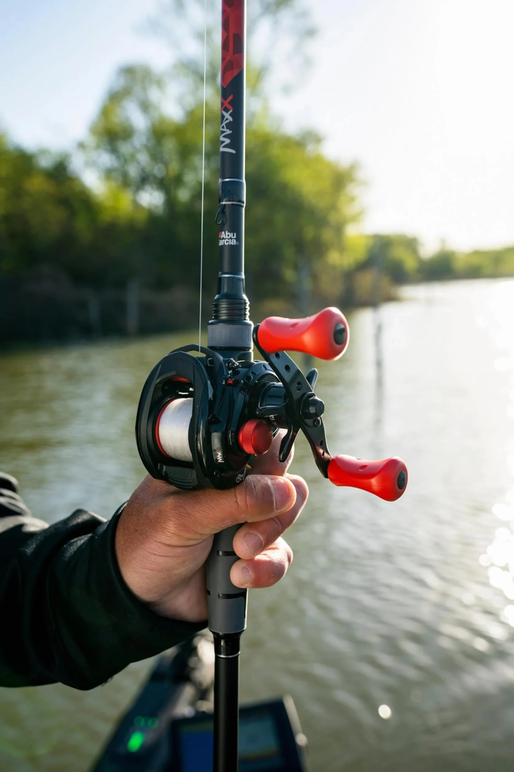 Abu Garcia MAX X Castingrute und Baitcast Rollen-Combo – Raubfischangel-Setup für Hecht, Barsch, Zander