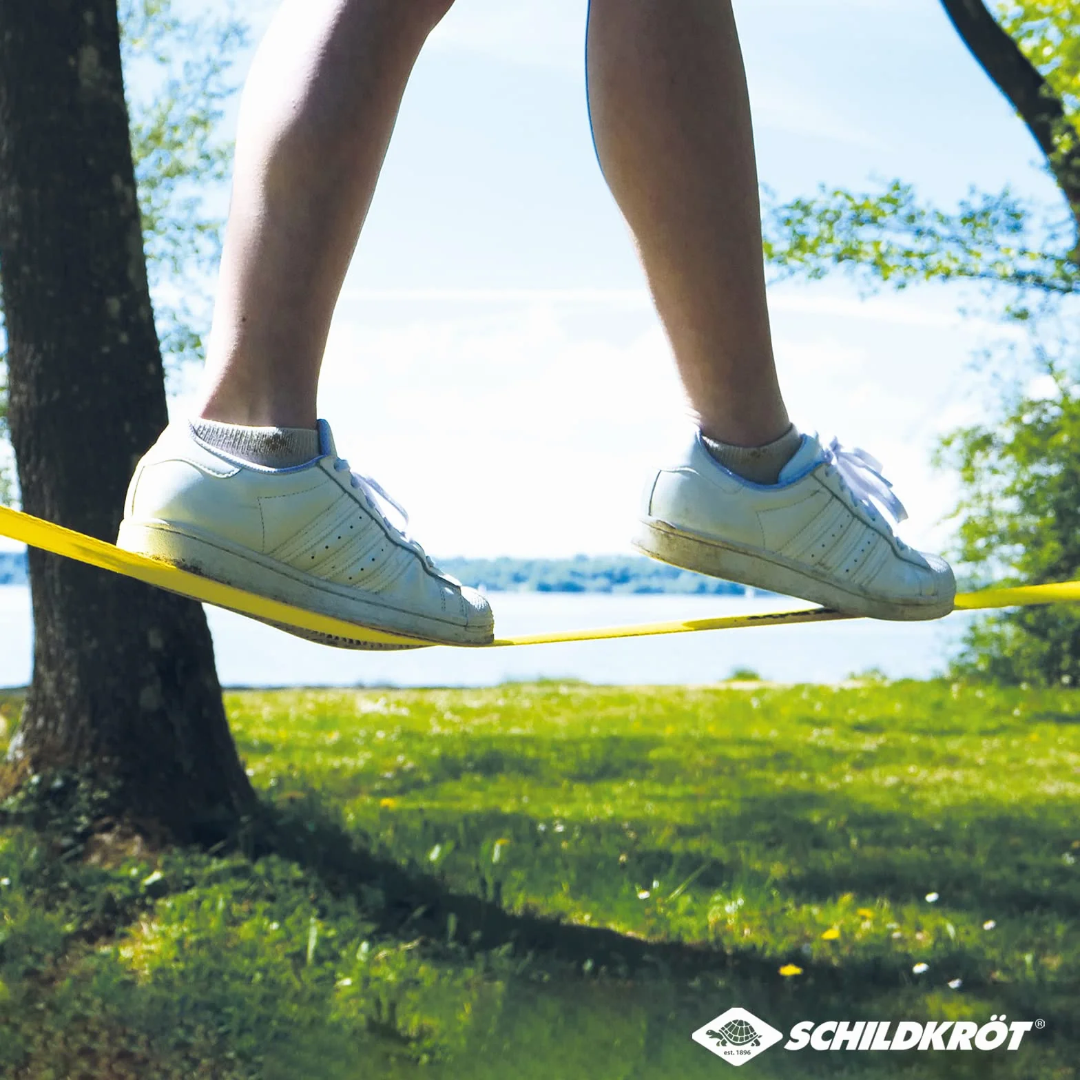 Schildkröt Fun Sports Slackline 15m, 5cm breit, inkl. Teaching Line, Balance-Spiel für Kinder, keine Farbe