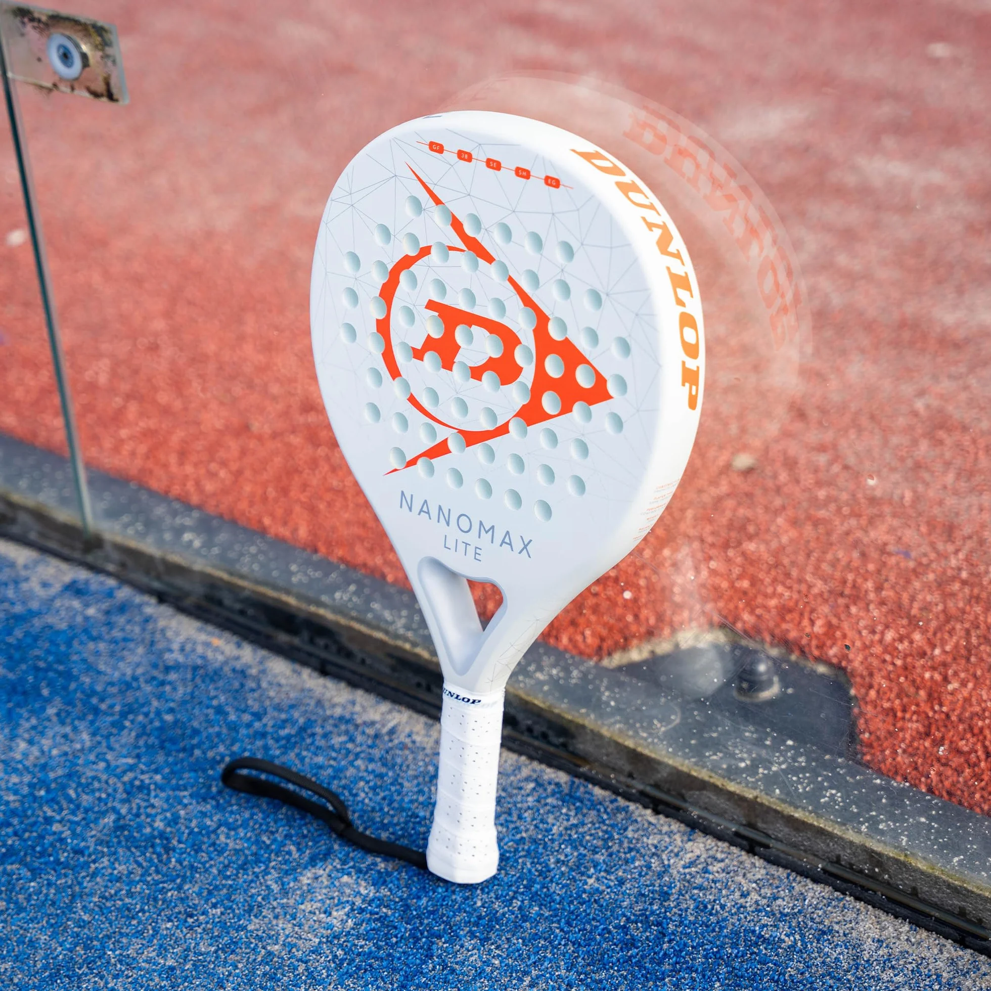 Dunlop Padel Bat Nanomax – Hybridform, Graphit-Rahmen, Medium-Balance