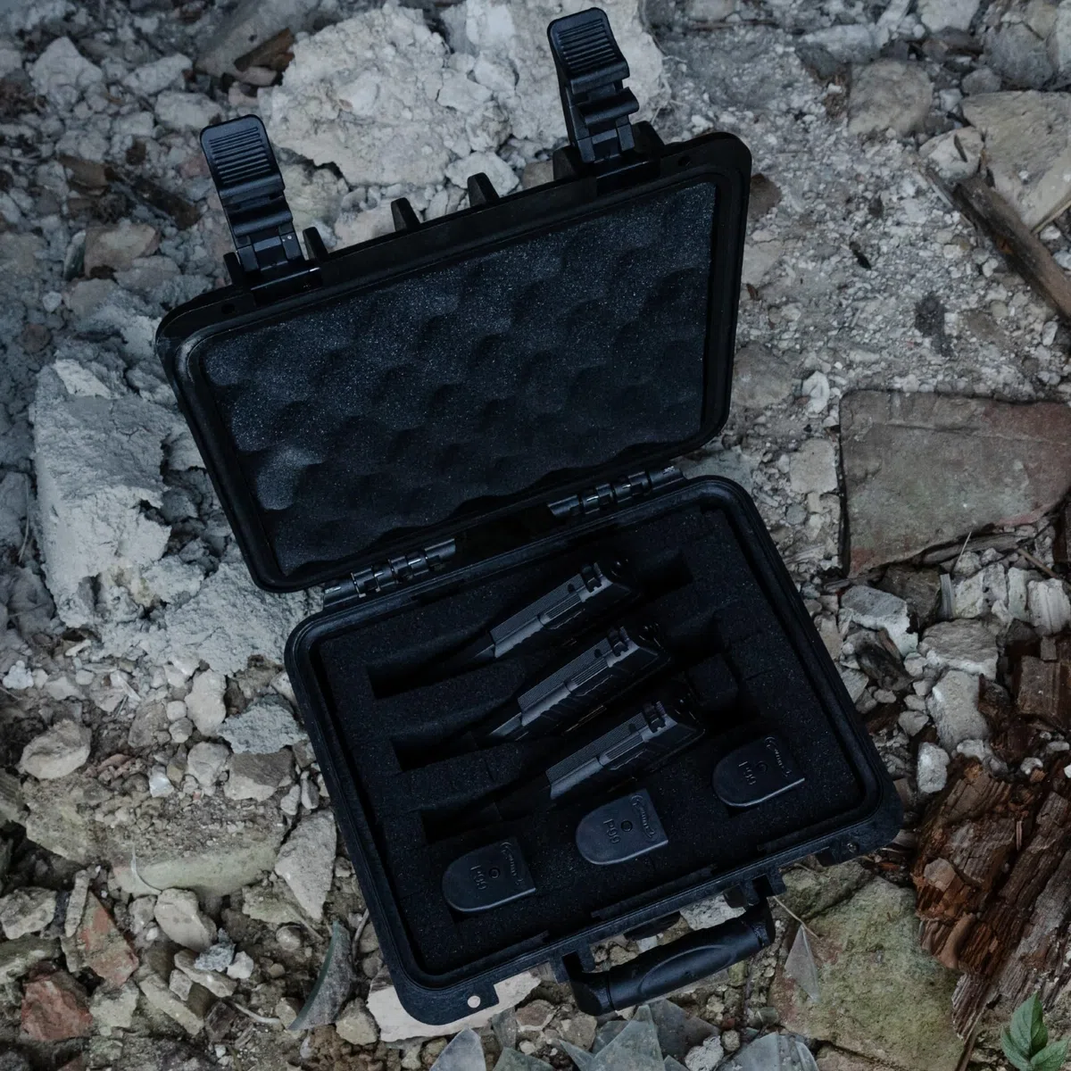 OpTacs Waffenkoffer Pistolenkoffer für Kurzwaffen mit Rasterschaumstoff abschließbar - Airsoft Pistole Gun Case 27x23x18cm wasserdicht für Waffen und Zubehör